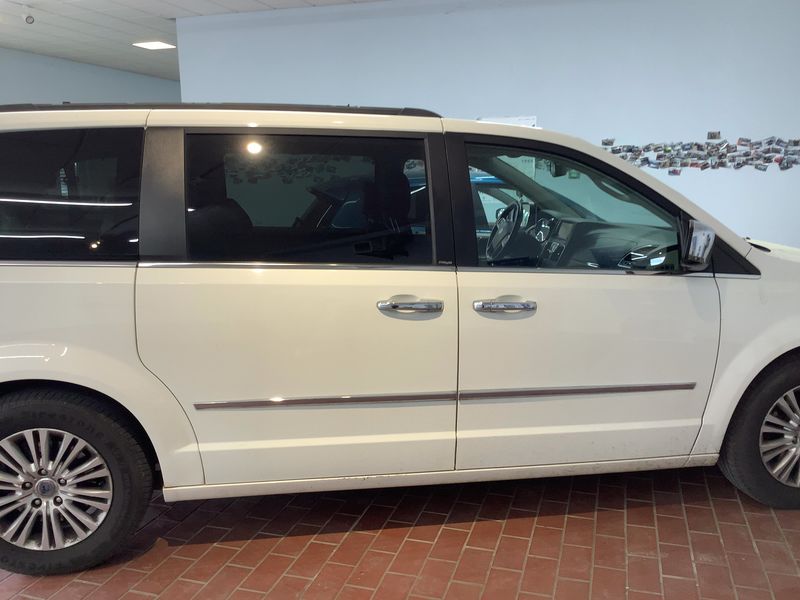 Lancia Voyager 2.8 JTDM Gold 2012 – снимка 10
