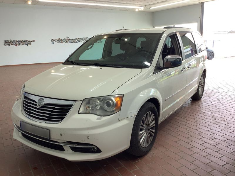Lancia Voyager 2.8 JTDM Gold 2012 – снимка 1
