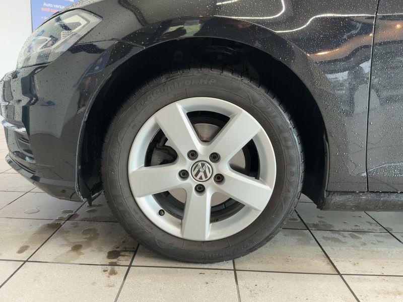 Volkswagen Golf VII 1.0 TSI Comfortline BlueMotion Tech 2018 – снимка 3
