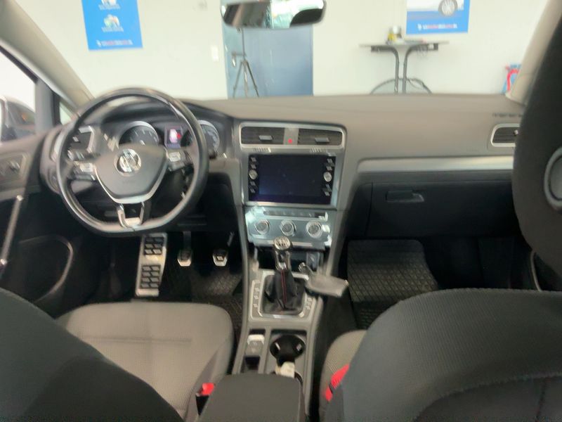 Volkswagen Golf VII 1.0 TSI Comfortline BlueMotion Tech 2018 – снимка 18