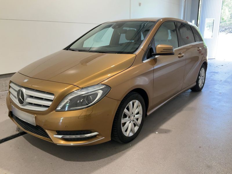 Mercedes-Benz B-Klasse B 200 CDI Standard 2012 – снимка 1