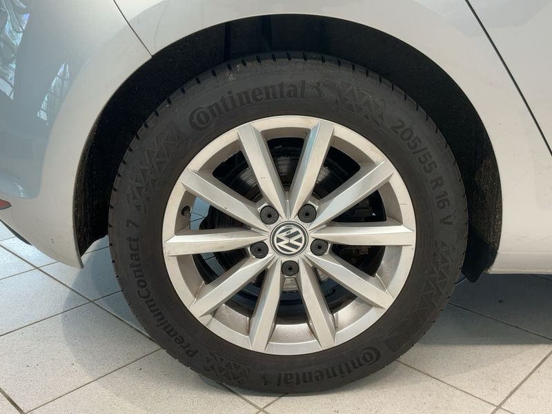 Volkswagen Golf VII 2.0 TDI Lounge BlueMotion Tech 2015 – снимка 9