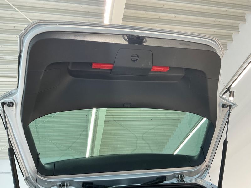 Volkswagen Golf VII 2.0 TDI Lounge BlueMotion Tech 2015 – снимка 26