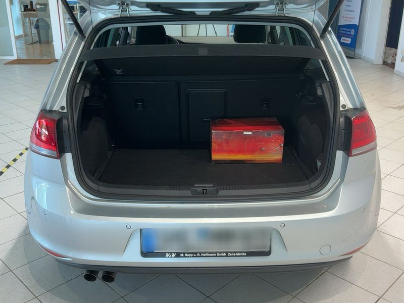 Volkswagen Golf VII 2.0 TDI Lounge BlueMotion Tech 2015 – снимка 16