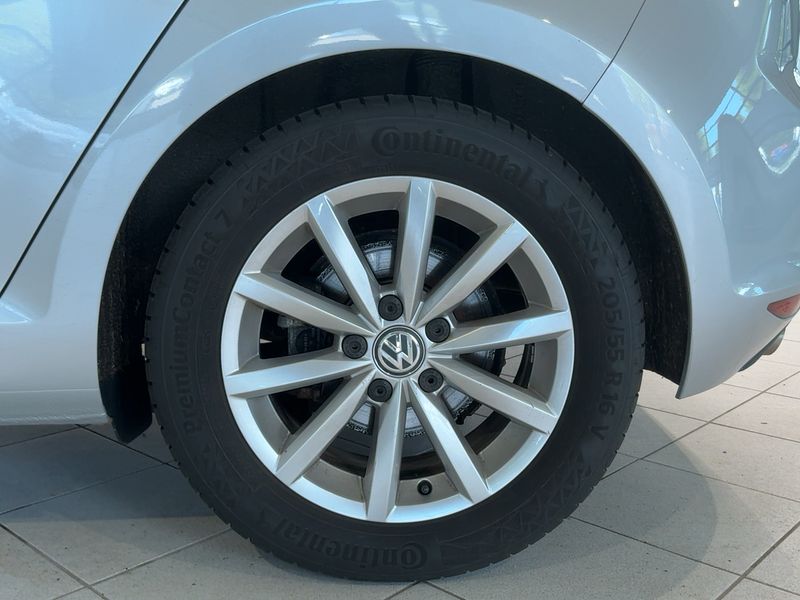Volkswagen Golf VII 2.0 TDI Lounge BlueMotion Tech 2015 – снимка 5