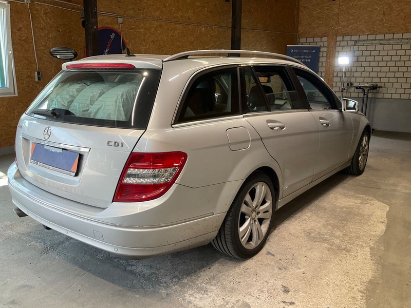 Mercedes-Benz C-Klasse C 220 CDI T Avantgarde 2009 – снимка 2
