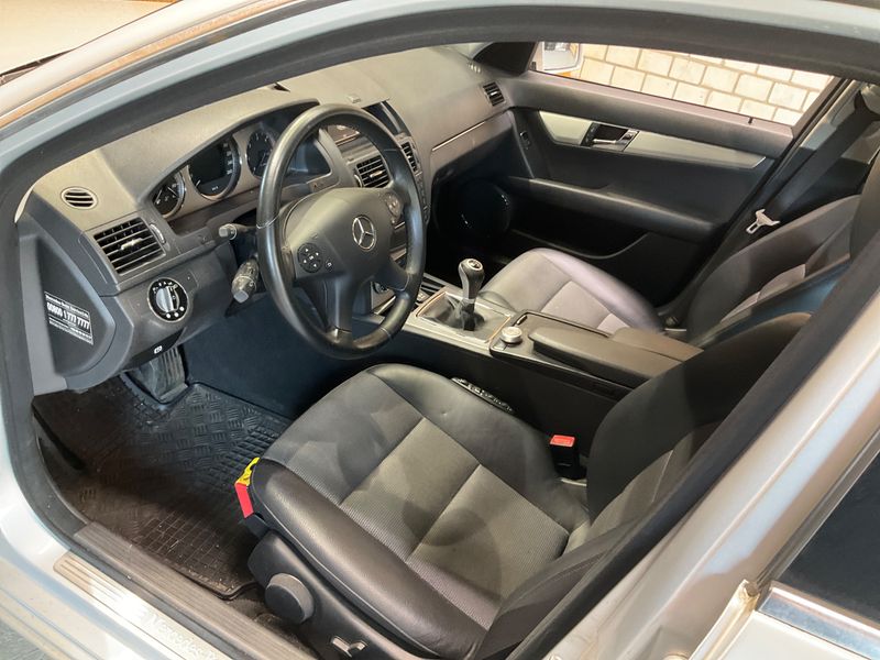 Mercedes-Benz C-Klasse C 220 CDI T Avantgarde 2009 – снимка 3