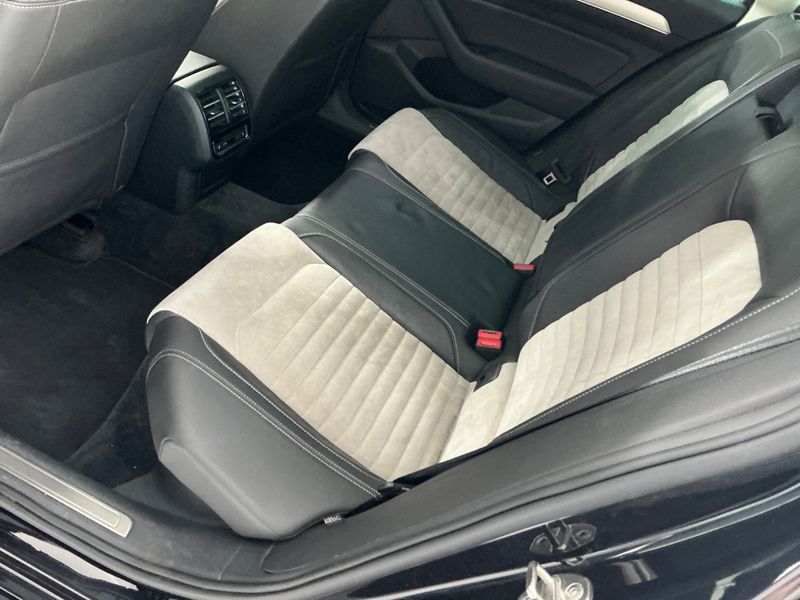 Volkswagen Passat 2.0 TDI Highline 4Motion BlueMotion Tech 2015 – снимка 31