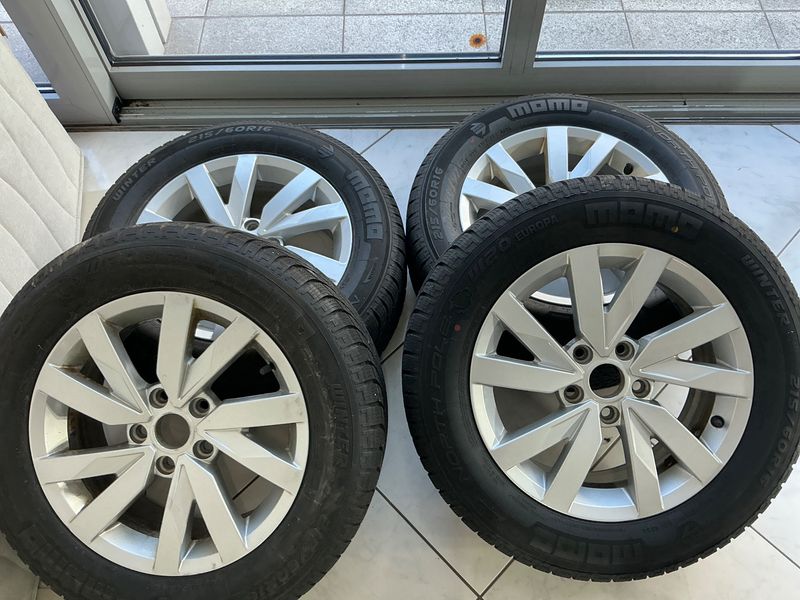 Volkswagen Passat 2.0 TDI Highline 4Motion BlueMotion Tech 2015 – снимка 15