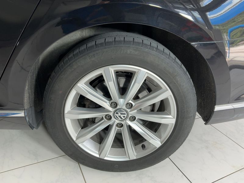 Volkswagen Passat 2.0 TDI Highline 4Motion BlueMotion Tech 2015 – снимка 5