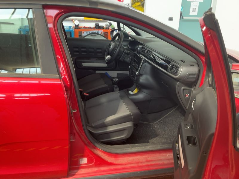 Citroen C3 1.2 PureTech Feel 2018 – снимка 16