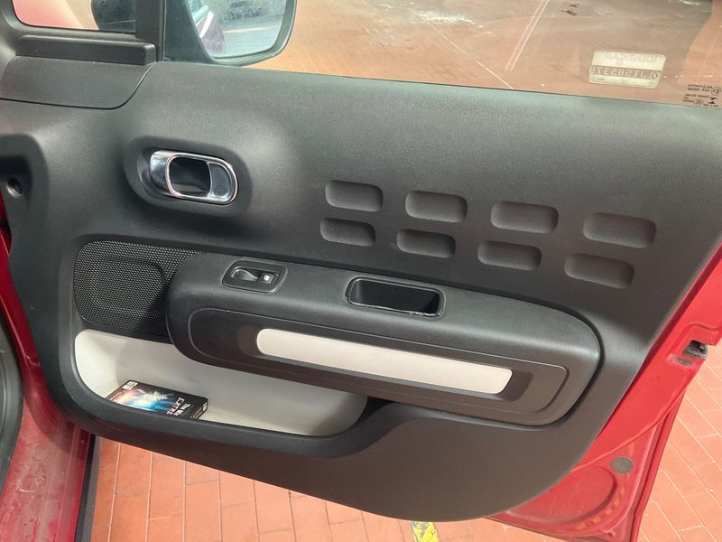 Citroen C3 1.2 PureTech Feel 2018 – снимка 28
