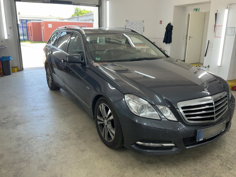 Mercedes-Benz E-Klasse E 220 CDI T BlueEfficiency Avantgarde 2011 – снимка 8