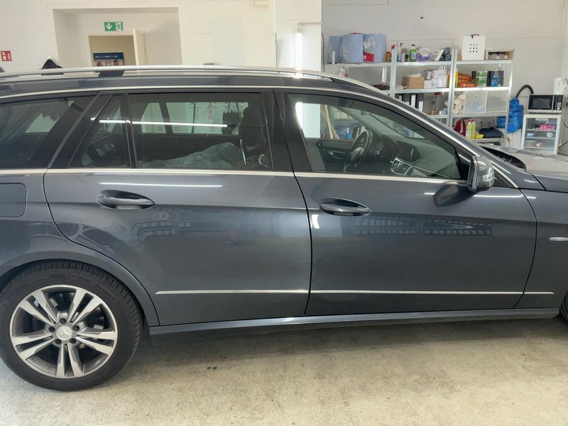 Mercedes-Benz E-Klasse E 220 CDI T BlueEfficiency Avantgarde 2011 – снимка 7