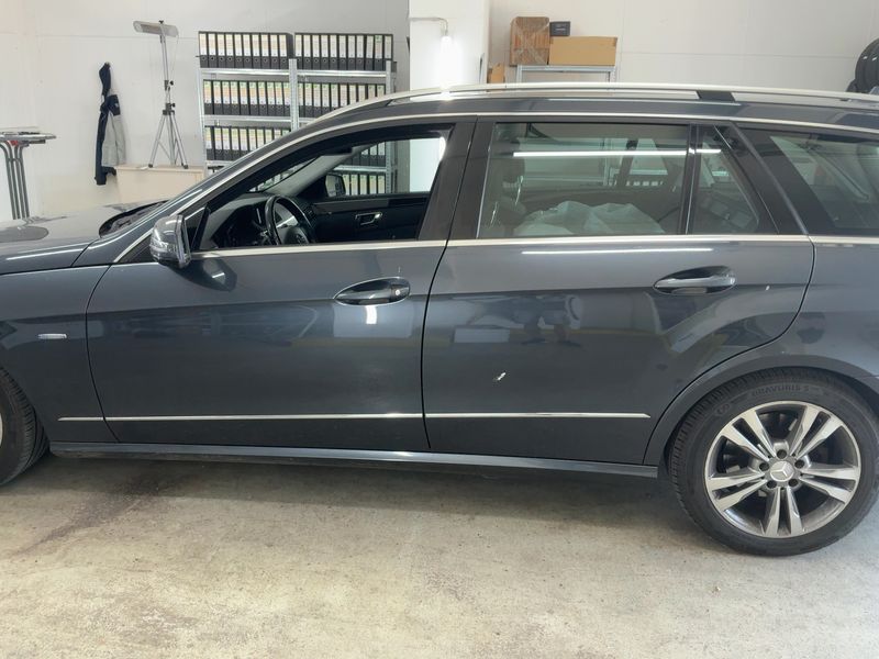 Mercedes-Benz E-Klasse E 220 CDI T BlueEfficiency Avantgarde 2011 – снимка 4