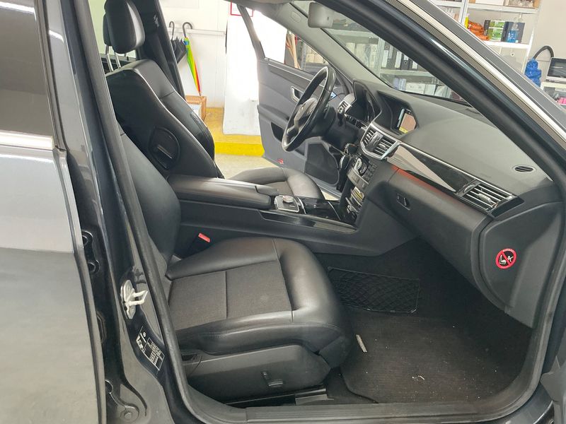 Mercedes-Benz E-Klasse E 220 CDI T BlueEfficiency Avantgarde 2011 – снимка 11