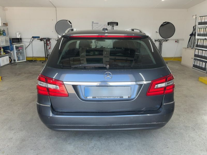 Mercedes-Benz E-Klasse E 220 CDI T BlueEfficiency Avantgarde 2011 – снимка 5