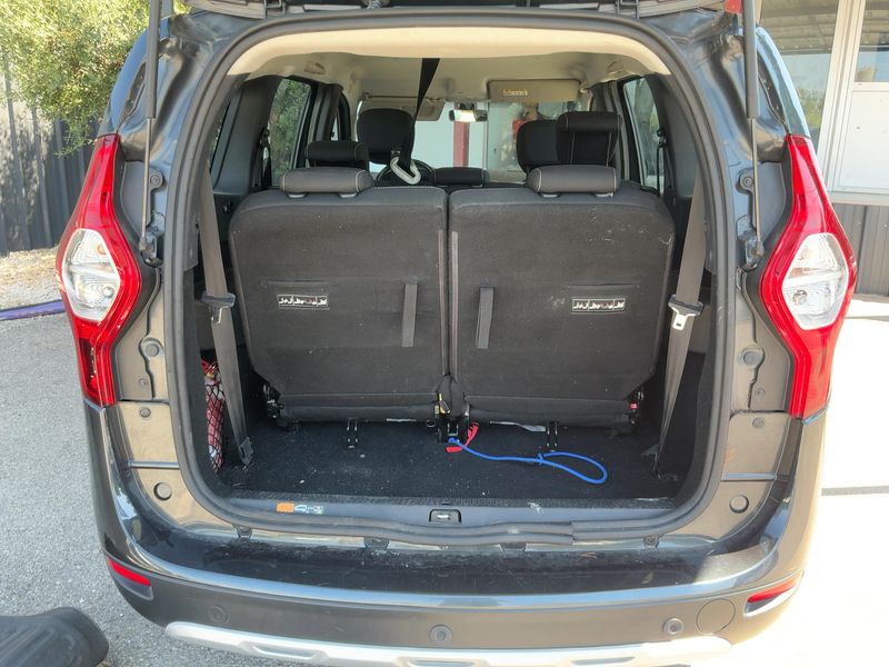 Dacia Lodgy 1.5 Blue dCi Stepway 2020 – снимка 15