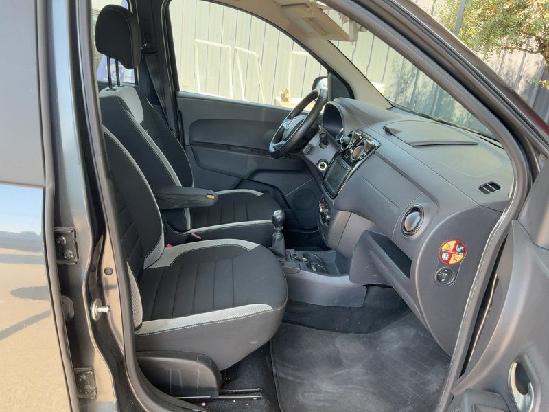 Dacia Lodgy 1.5 Blue dCi Stepway 2020 – снимка 16