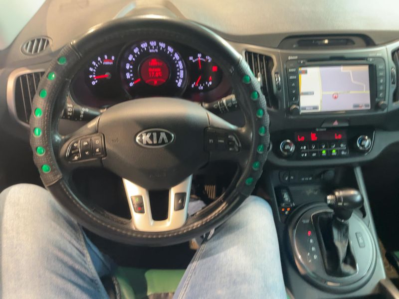 Kia Sportage 2.0 CRDi FIFA World Cup Edition 4WD 2013 – снимка 17