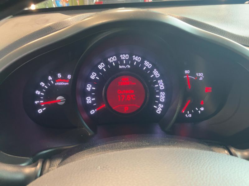 Kia Sportage 2.0 CRDi FIFA World Cup Edition 4WD 2013 – снимка 18