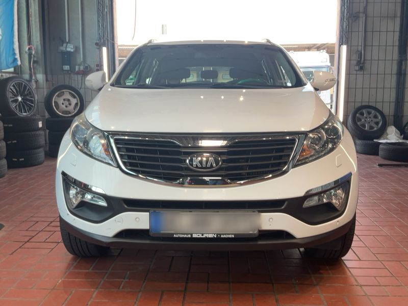 Kia Sportage 2.0 CRDi FIFA World Cup Edition 4WD 2013 – снимка 14