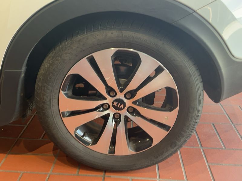 Kia Sportage 2.0 CRDi FIFA World Cup Edition 4WD 2013 – снимка 5