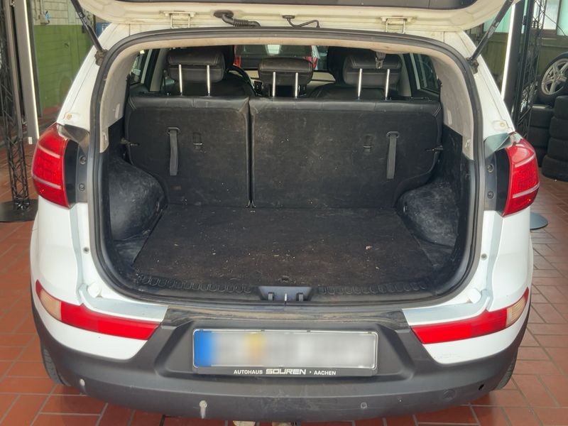 Kia Sportage 2.0 CRDi FIFA World Cup Edition 4WD 2013 – снимка 15