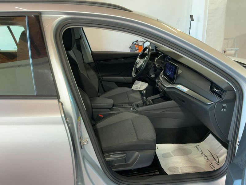 Skoda Octavia 2.0 TDI Executive 2023 – снимка 16
