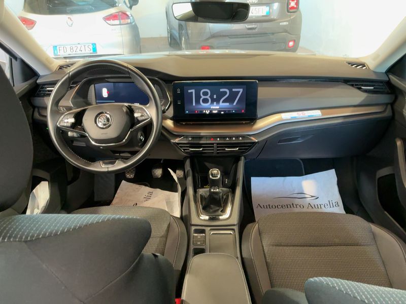 Skoda Octavia 2.0 TDI Executive 2023 – снимка 17