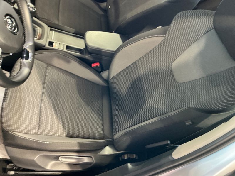 Skoda Octavia 2.0 TDI Executive 2023 – снимка 31