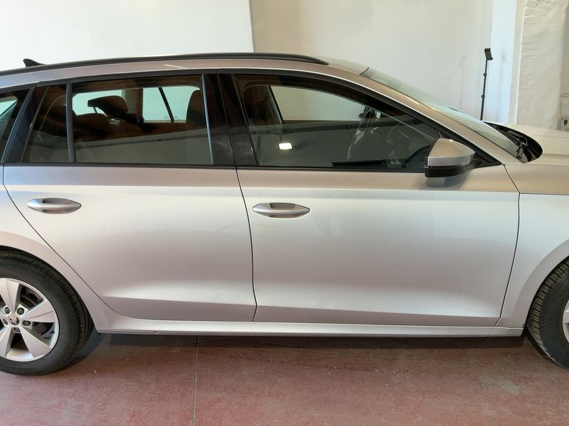 Skoda Octavia 2.0 TDI Executive 2023 – снимка 10