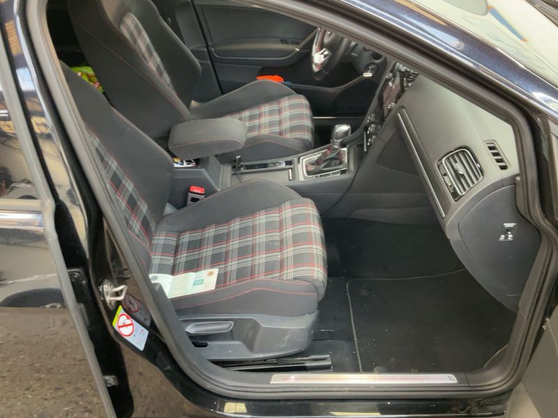Volkswagen Golf VII 2.0 TSI GTI BlueMotion Tech 2017 – снимка 16