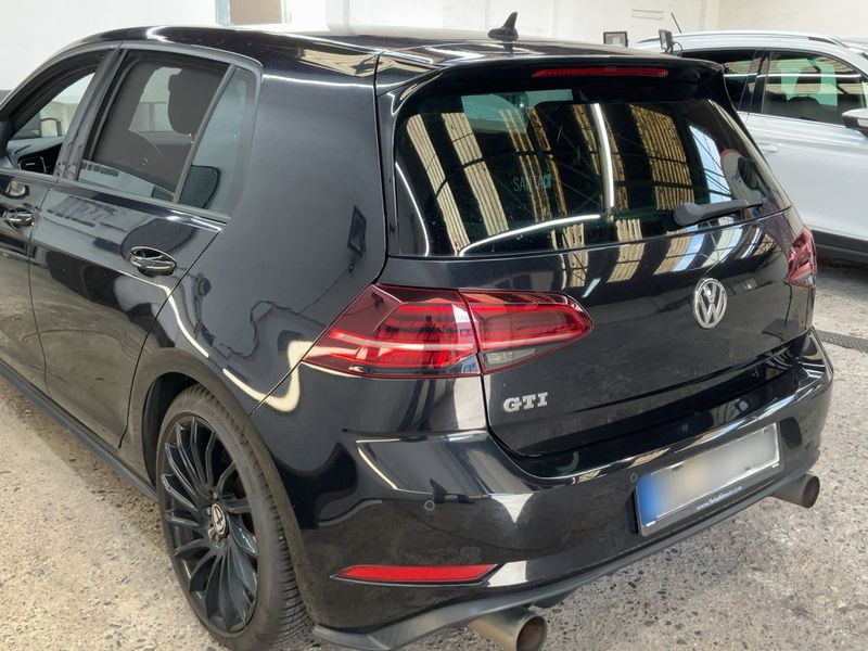 Volkswagen Golf VII 2.0 TSI GTI BlueMotion Tech 2017 – снимка 6