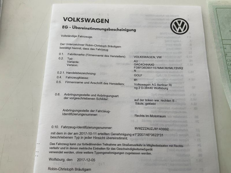 Volkswagen Golf VII 2.0 TSI GTI BlueMotion Tech 2017 – снимка 21