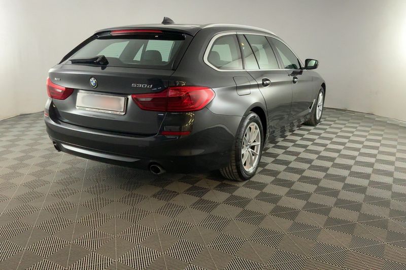 BMW 5er 530d xDrive 2018 – снимка 8