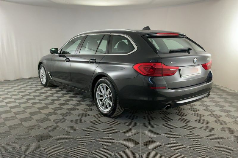 BMW 5er 530d xDrive 2018 – снимка 6