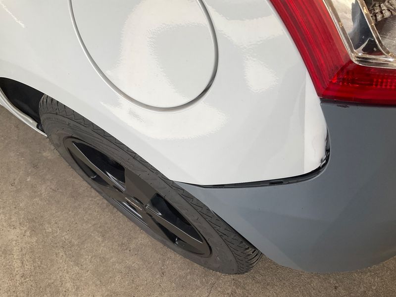 Suzuki Swift 1.2 Club 2015 – снимка 27