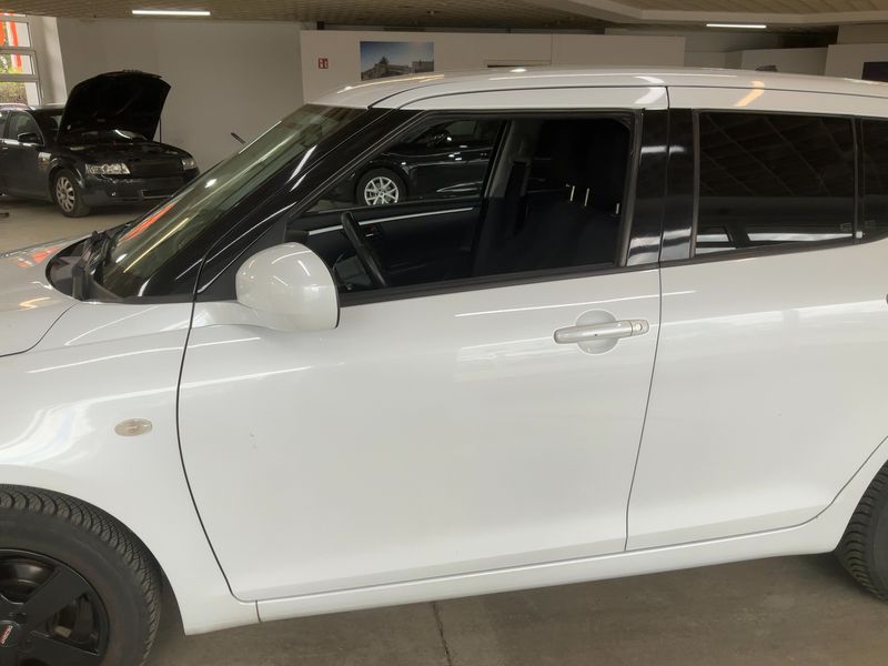 Suzuki Swift 1.2 Club 2015 – снимка 4
