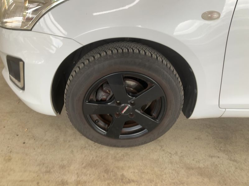 Suzuki Swift 1.2 Club 2015 – снимка 3