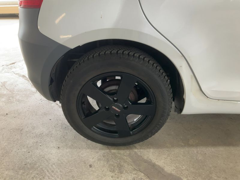 Suzuki Swift 1.2 Club 2015 – снимка 9
