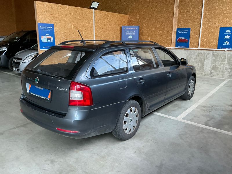 Skoda Octavia 1.2 TSI Classic 2012 – снимка 2