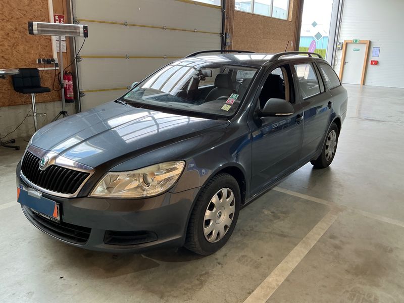 Skoda Octavia 1.2 TSI Classic 2012 – снимка 1