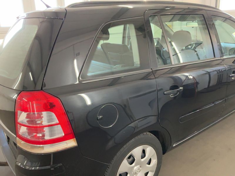 Opel Zafira 1.8 Family 2014 – снимка 8