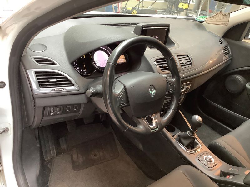 Renault Megane 1.2 Limited 2016 – снимка 30