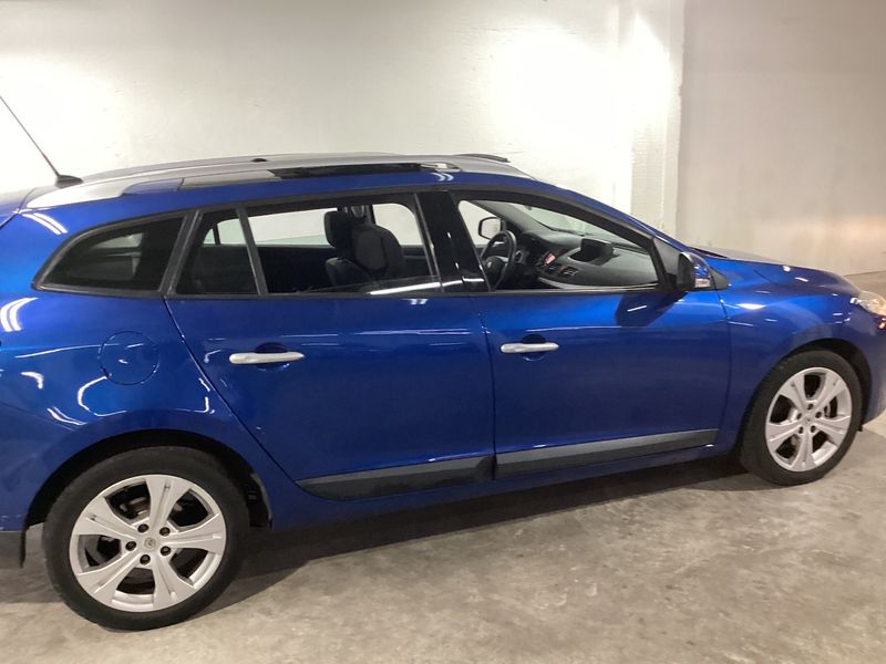 Renault Megane 1.5 dCi Dynamique 2011 – снимка 10