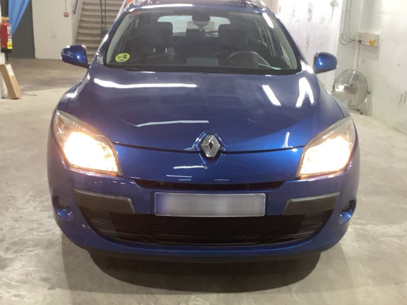 Renault Megane 1.5 dCi Dynamique 2011 – снимка 14