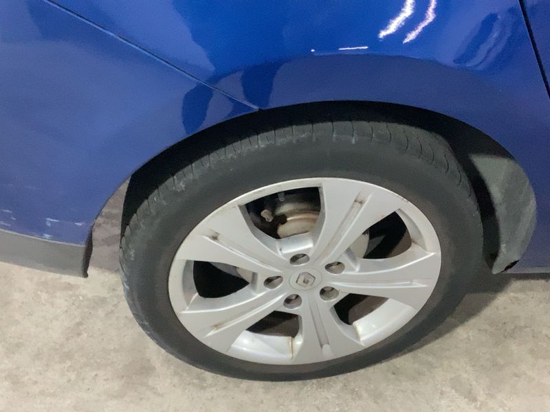 Renault Megane 1.5 dCi Dynamique 2011 – снимка 9
