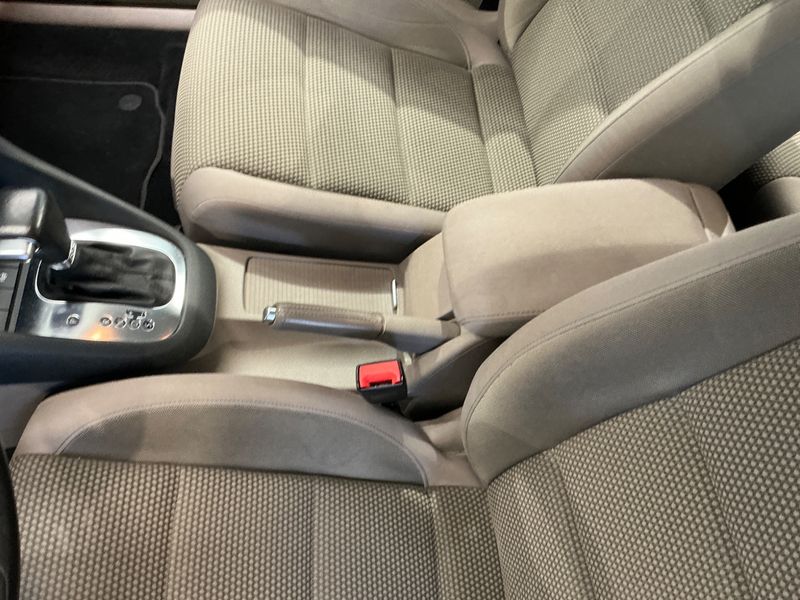 Volkswagen Golf VI 1.4 TSI Comfortline 2009 – снимка 32