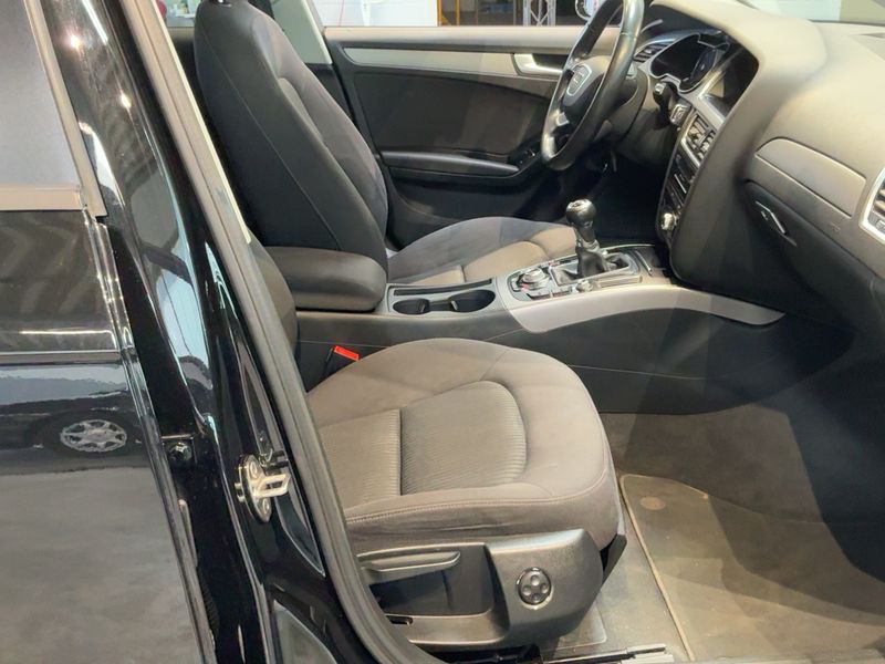 Audi A4 2.0 TDI ultra Attraction 2014 – снимка 11